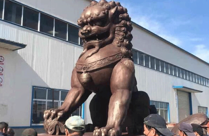 霸氣鑄銅獅子.gif