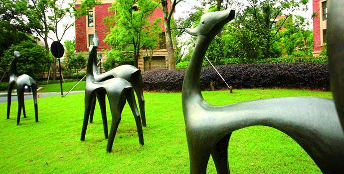 抽象鹿雕塑.gif 抽象鹿雕塑.gif