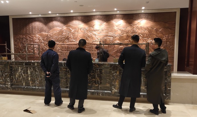 鍛銅雕塑就是這么回事！一步步來！