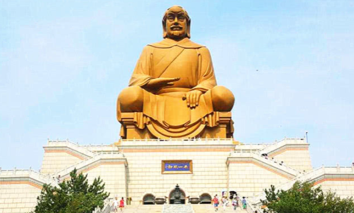 今天提到的是世界“最大”的鍛銅神像在山東！